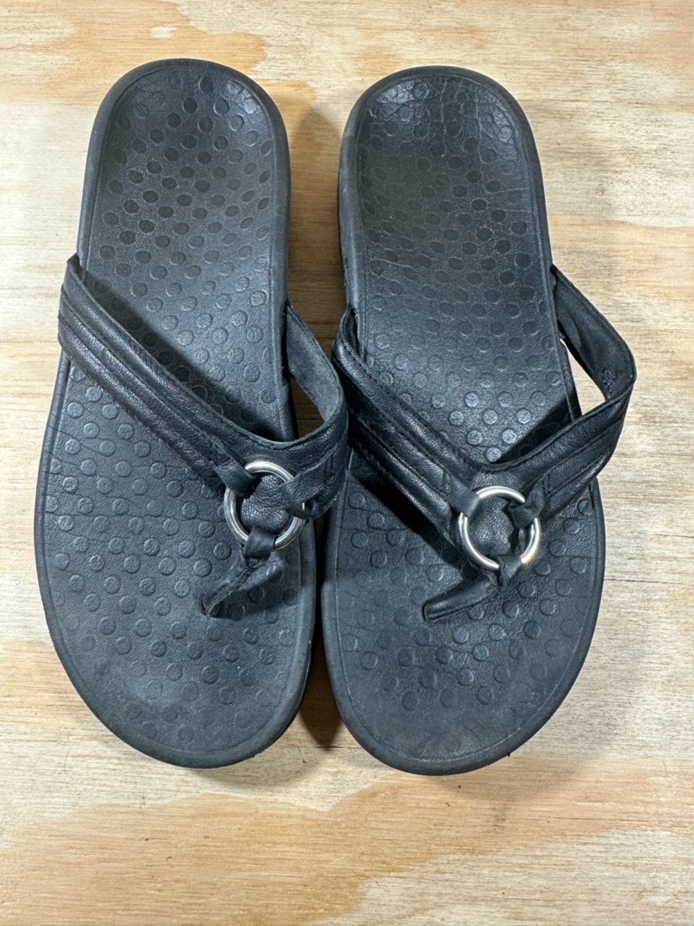 Vionic Black Flip Flop Sandals Women’s Size 9 - Picture 2 of 8